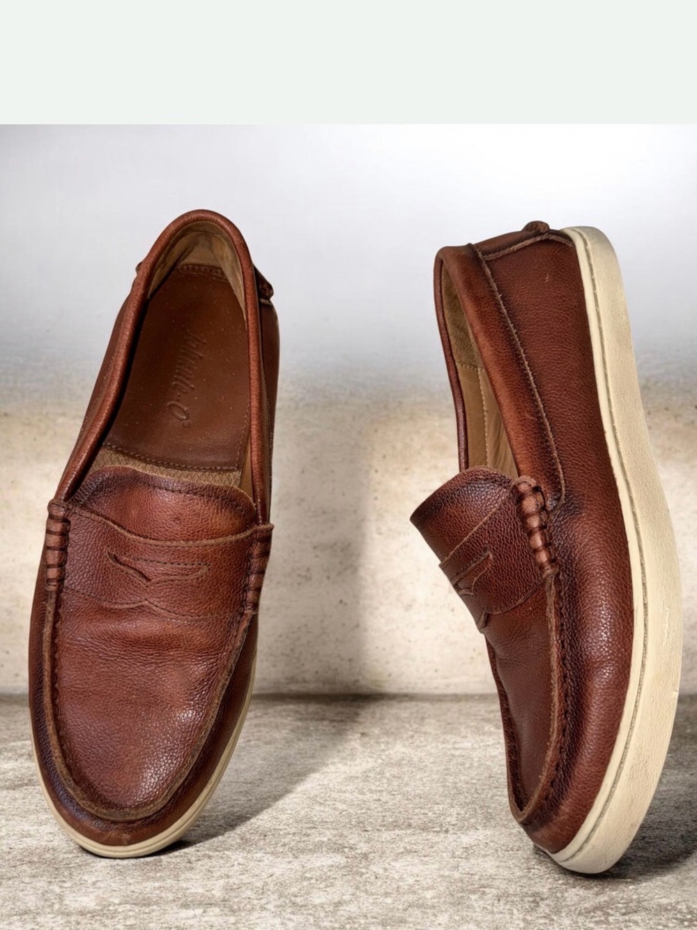 Johnnie -O SANTA Monica men slip on penny loafers men’s dress shoes size 9